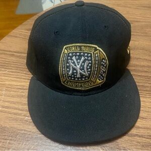 Navy & Gold New York Yankees WS fitted: size 7 1/2